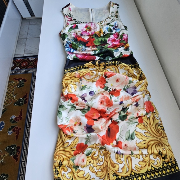Dolce & Gabbana Silk Floral Bouquet Iconic Sleeveless Rouched Dress - Picture 12 of 15
